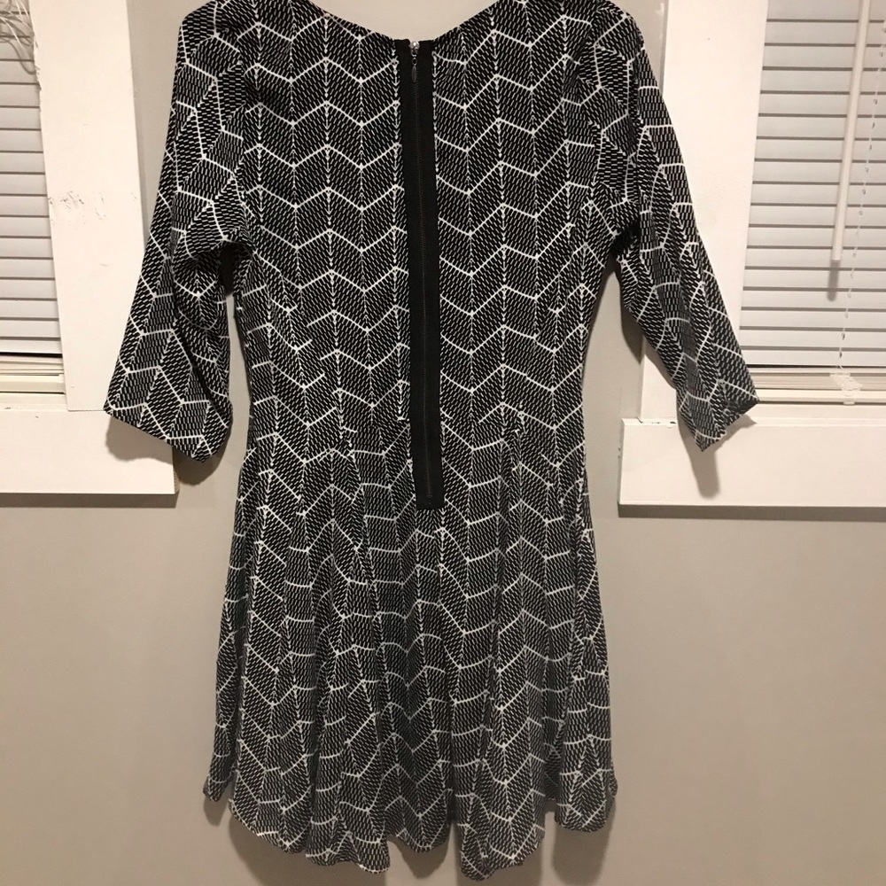 Mini Black and White Chevron Dress - Picture 2 of 3